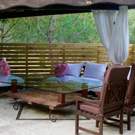 Homestay Garden House