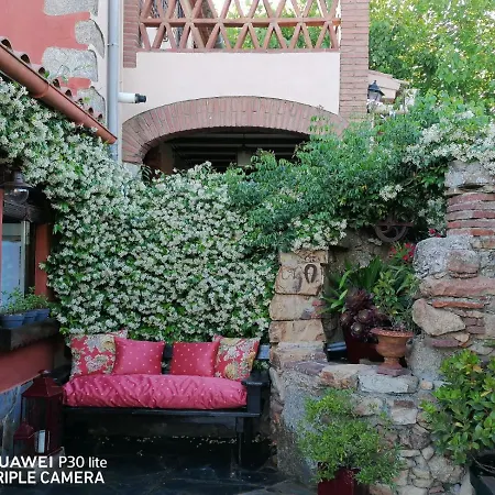 Garden House Homestay *